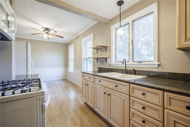 1609 Culver Rd in Rochester, NY - Building Photo - Building Photo