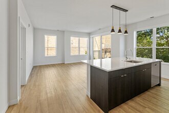 5945 6th Ave in Kenosha, WI - Building Photo - Building Photo