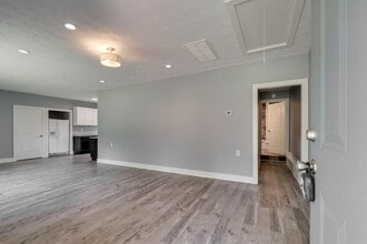 279 Stones River Rd in La Vergne, TN - Building Photo - Building Photo