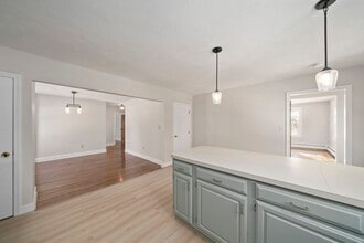 44 Elm St in Scituate, MA - Building Photo - Building Photo