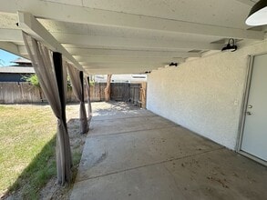 3416 Cardamon Dr in Bakersfield, CA - Building Photo - Building Photo