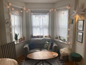 65 Burbank St, Unit 27 in Boston, MA - Building Photo - Building Photo