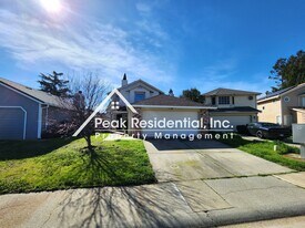 1821 4th St in Lincoln, CA - Building Photo