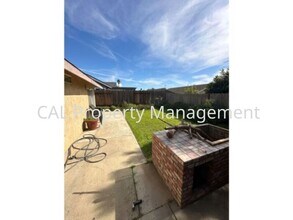 764 Entrada Dr in Soledad, CA - Building Photo - Building Photo