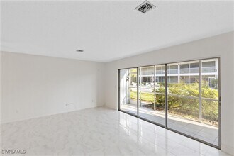 25500 Cockleshell Dr in Bonita Springs, FL - Building Photo - Building Photo