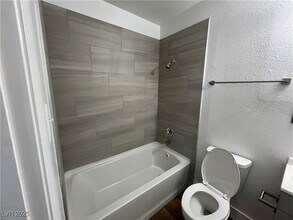 222 S 10th St in Las Vegas, NV - Building Photo - Building Photo