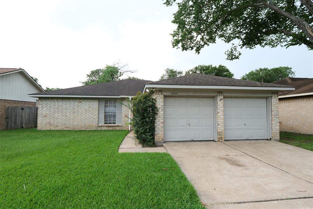 22015 Kenlake Dr in Katy, TX - Building Photo