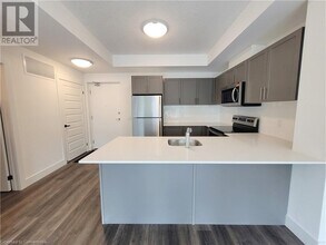 1101 Lackner Pl in Kitchener, ON - Building Photo - Building Photo