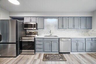 810 Kinsington Dr in Nashville, TN - Building Photo - Building Photo