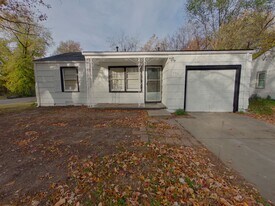 1053 S Christine Ave in Wichita, KS - Building Photo