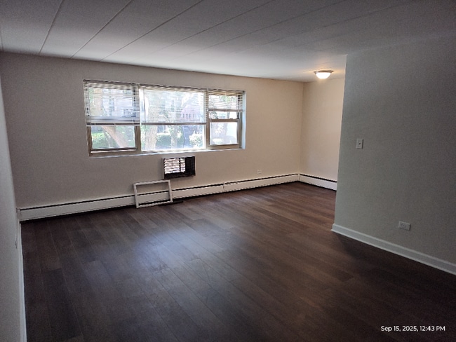 7301 Ridge in Chicago, IL - Building Photo - Building Photo