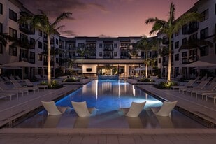 The Ivy in Ft. Myers, FL - Building Photo