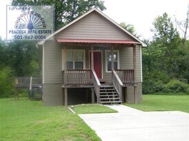 220 Natalie Ln in Jacksonville, AR - Building Photo