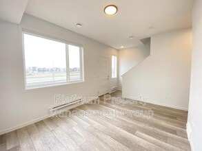 6505 Country Hills Blvd NE in Calgary, AB - Building Photo - Building Photo