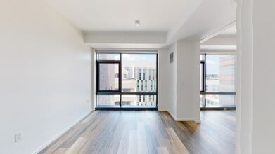 345 Harrison Ave in Boston, MA - Foto de edificio - Building Photo