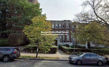 1840 Commonwealth Ave in Boston, MA - Foto de edificio - Building Photo