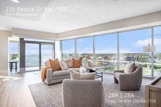 335 Bridge St NW in Grand Rapids, MI - Building Photo - Building Photo