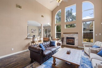 1900 Overland Dr in Leander, TX - Building Photo - Building Photo
