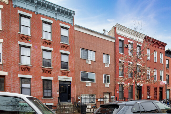 590 Sterling Pl in Brooklyn, NY - Building Photo - Primary Photo