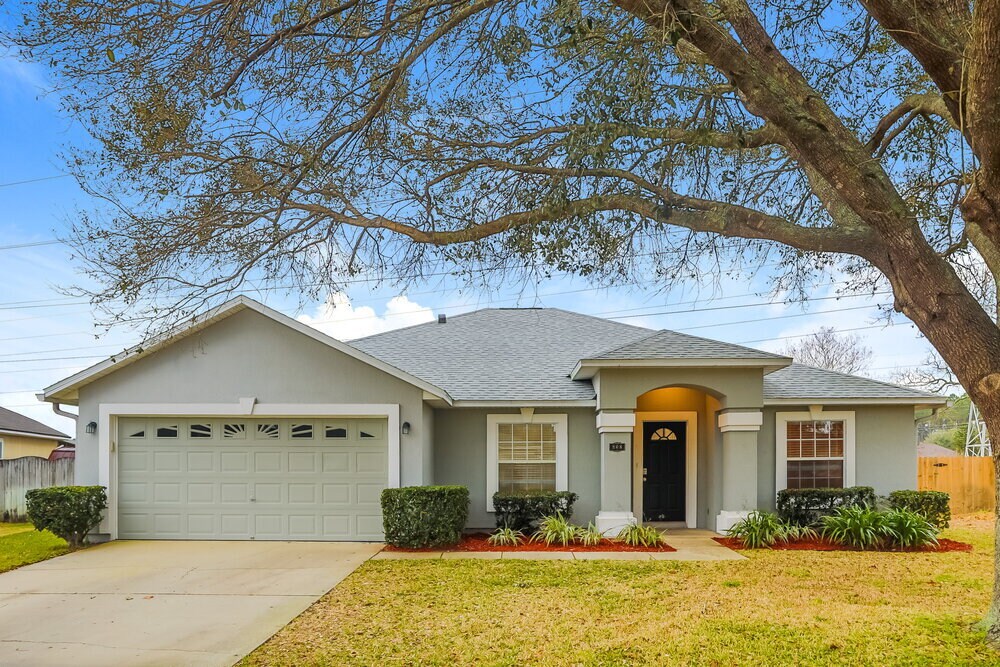 808 Bucks Harbor Dr W in Jacksonville, FL - Building Photo