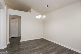 5985 Green Meadow Way in Rex, GA - Building Photo - Building Photo