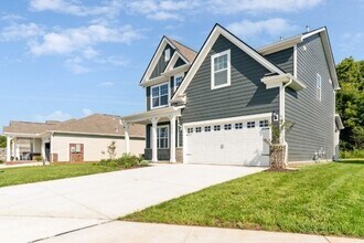 1037 Ewell Farm Dr in Spring Hill, TN - Building Photo - Building Photo