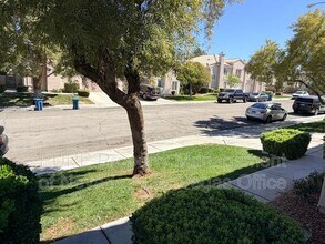505 Chestnut View Pl in Henderson, NV - Building Photo - Building Photo
