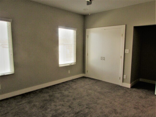 property at 3249 Dixie Dr