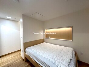15 Mount Auburn St, Unit 13 in Cambridge, MA - Building Photo - Building Photo