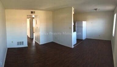6213 Jeffrey Dr in Louisville, KY - Building Photo - Building Photo