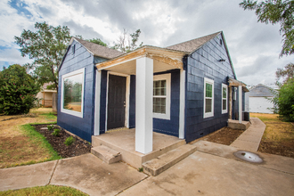 2409 30th St in Lubbock, TX - Building Photo - Building Photo