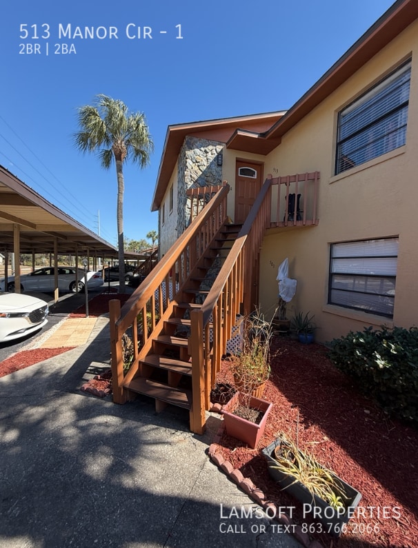 property at 513 Manor Cir