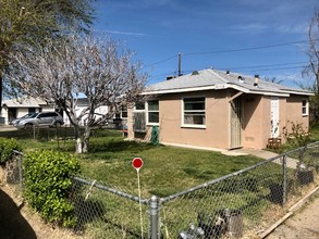 3118 E Avenue H8 in Lancaster, CA - Building Photo - Building Photo