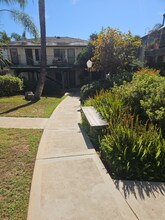 1141 Persimmon Ave in El Cajon, CA - Foto de edificio - Building Photo