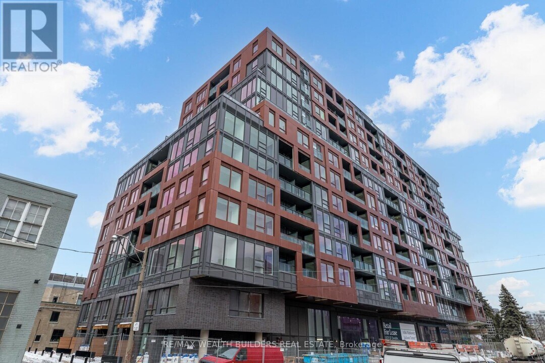 28 Eastern Ave in Toronto, ON - Building Photo