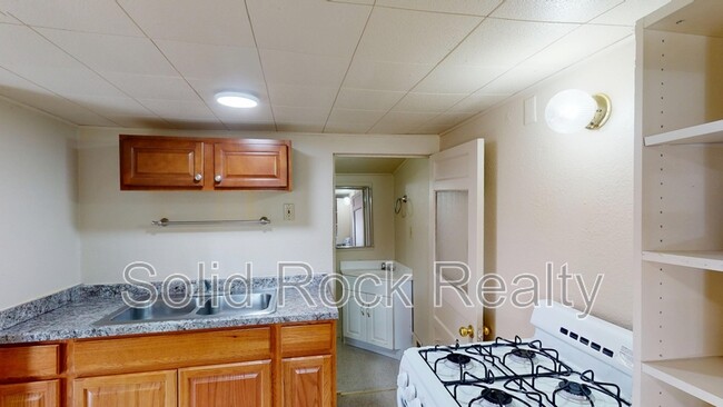 3137 W Kiowa St in Colorado Springs, CO - Building Photo - Building Photo