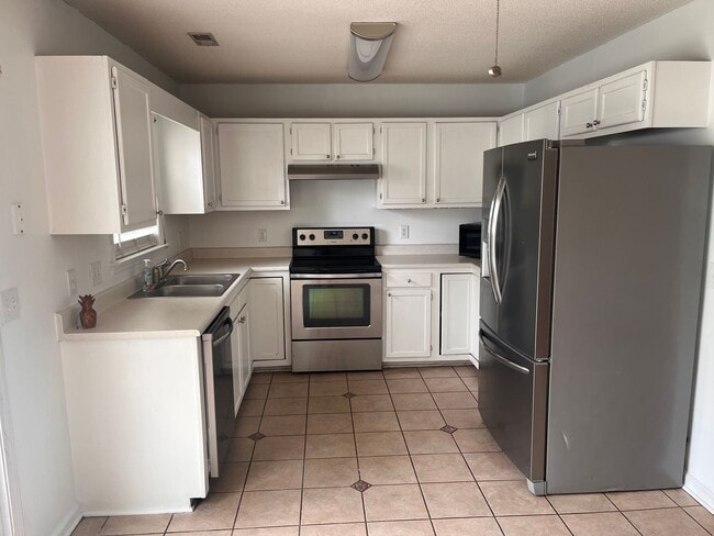 821 Plainfield Ct in Wilmington, NC - Building Photo - Building Photo