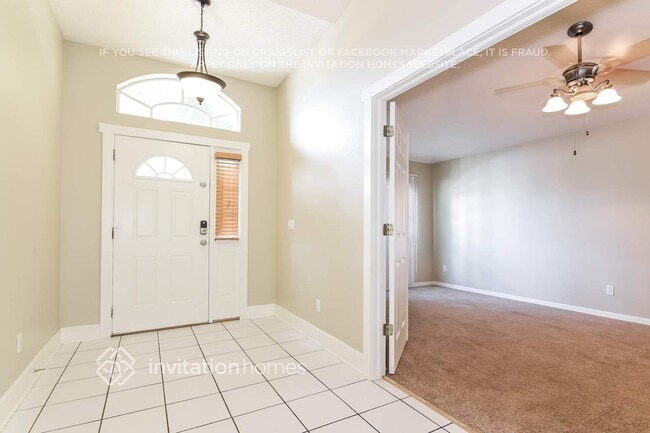 19002 Weatherstone Dr, Unit Unit C in Tampa, FL - Building Photo - Building Photo