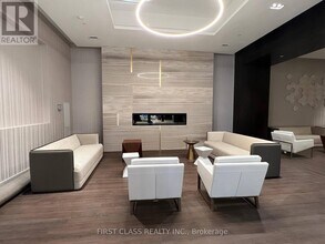 9000 Jane St in Vaughan, ON - Building Photo - Building Photo