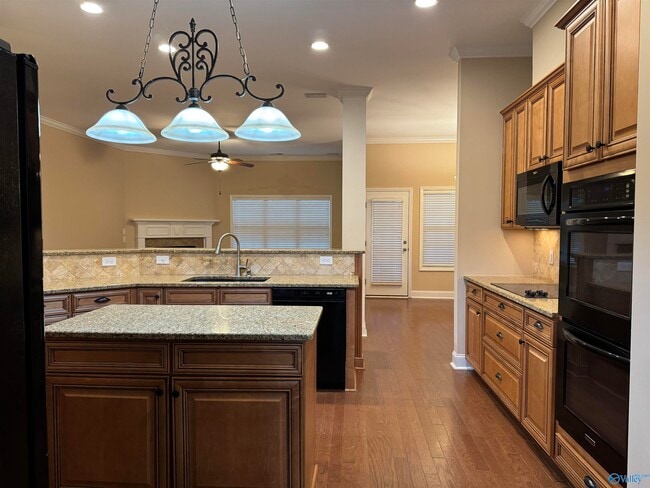 2275 Towne Park Dr SW in Huntsville, AL - Building Photo - Building Photo