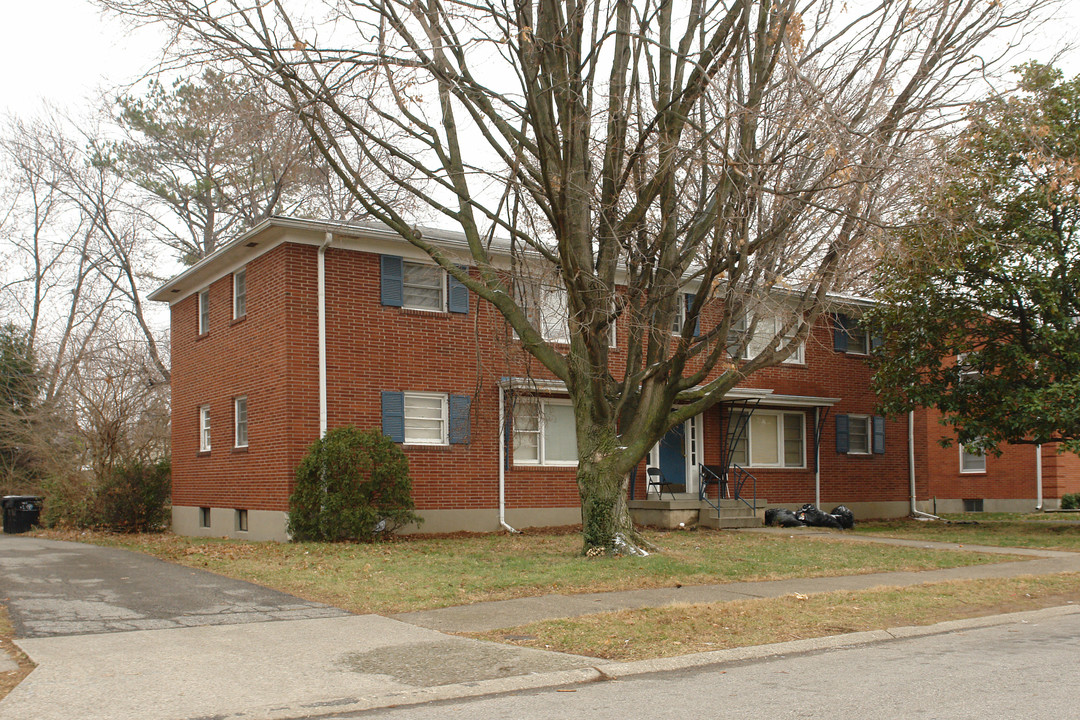 3407 Rowena Rd in Louisville, KY - Building Photo