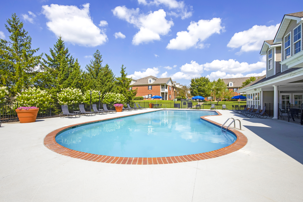 Glenmary Village Apartments in Louisville, KY - Building Photo