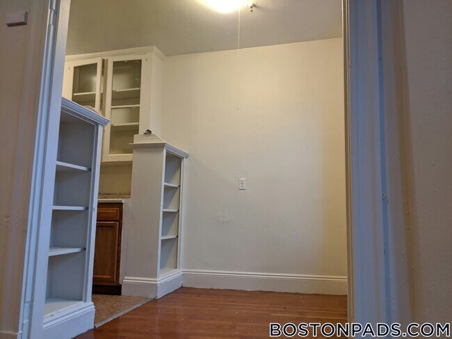 1167 Boylston St, Unit 20 in Boston, MA - Building Photo - Building Photo