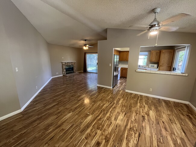 1061 Shadelands Ct in Reno, NV - Building Photo - Building Photo