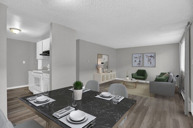 1380 N Moline St in Aurora, CO - Building Photo - Building Photo