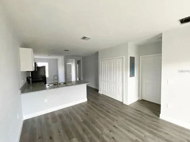 2225 Fraser St in Port Charlotte, FL - Building Photo - Building Photo