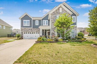8608 Lavender Pl in Harrisburg, NC - Building Photo