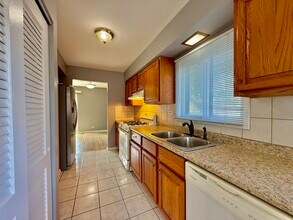 9117 Barberry Ln in Des Plaines, IL - Building Photo - Building Photo