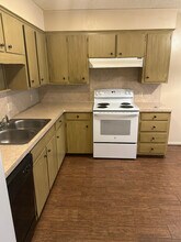 1427 W Fairmont St in Longview, TX - Building Photo - Building Photo