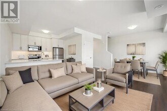 265 Cotton Grass St in Kitchener, ON - Building Photo - Building Photo